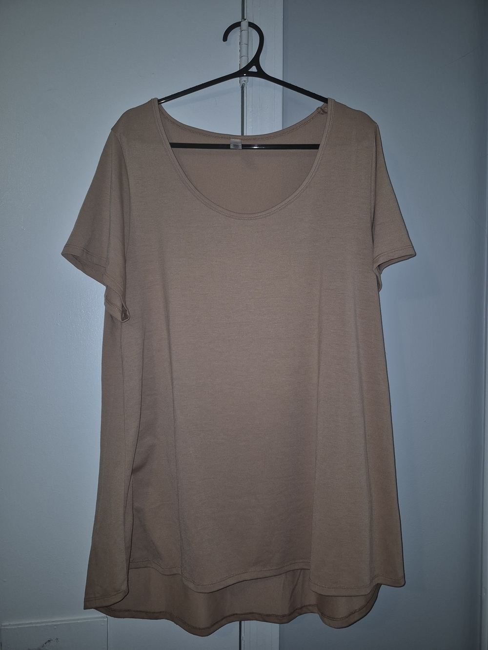 LuLaRoe Women's Short Sleeve Scoop Neck Tunic Top - Taupe Size XL